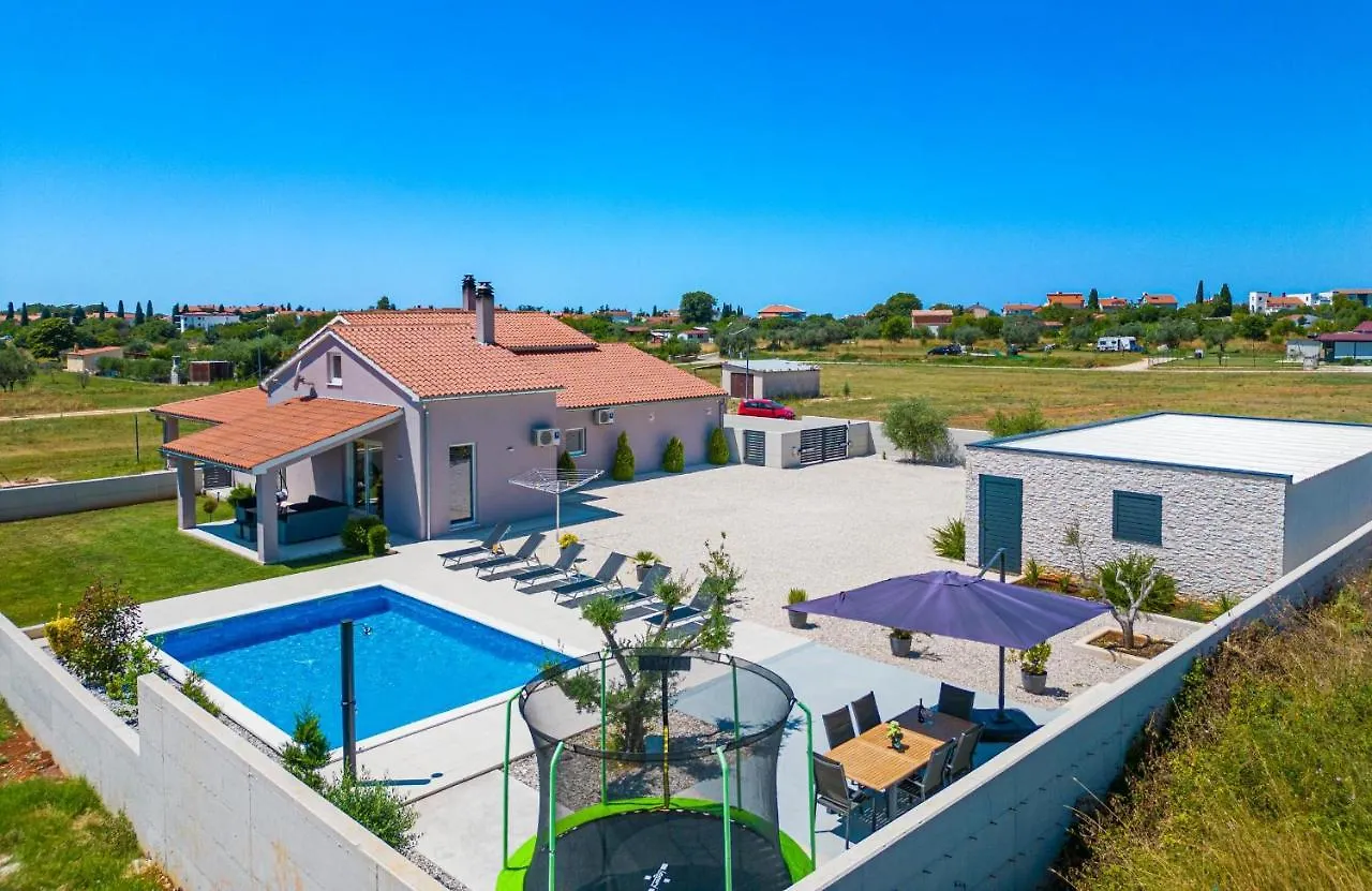 Vacation House Ana Fazana