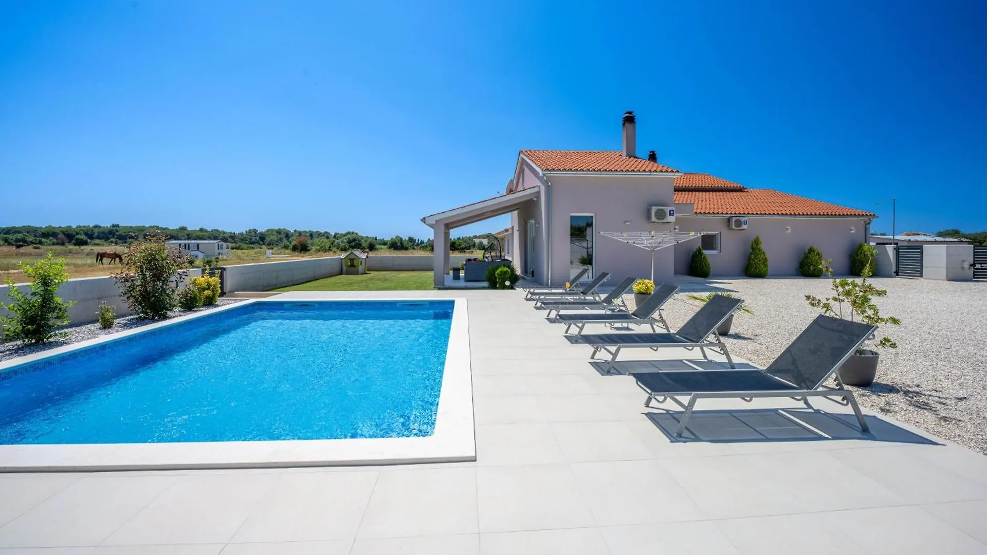 Vacation House Ana Fazana
