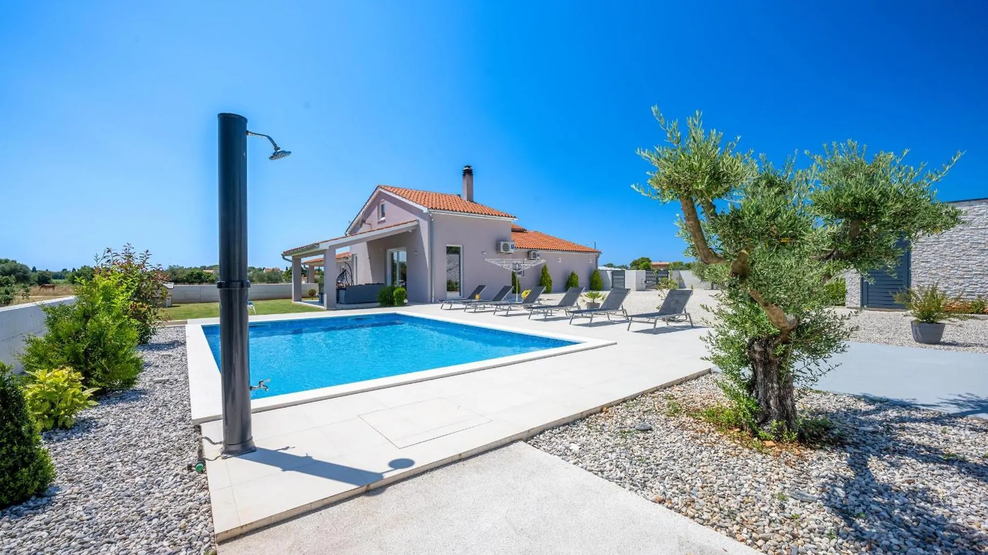 Vacation House Ana Fazana 0*,